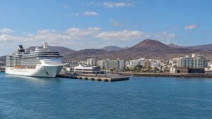 Featured image for 18 Best Hotels Near Arrecife Cruise Port (2026)