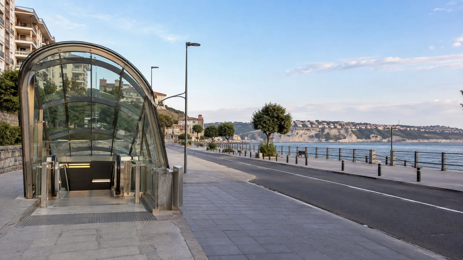 Getxo metro connection toward Bilbao cruise terminal