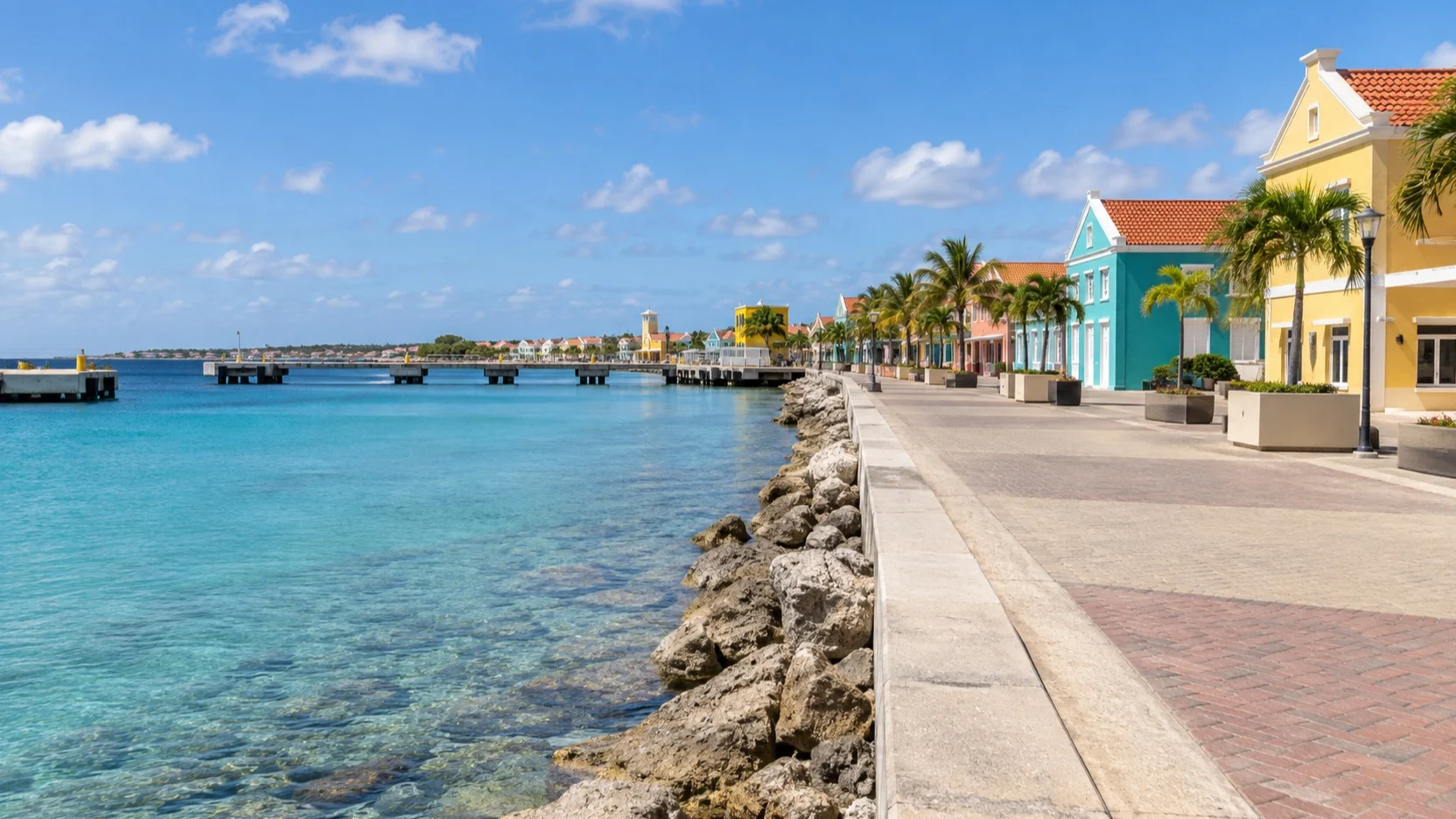 Flat waterfront promenade near Bonaire’s cruise piers