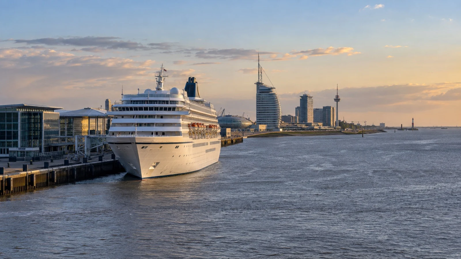 Bremerhaven cruise center and nearby hotel district