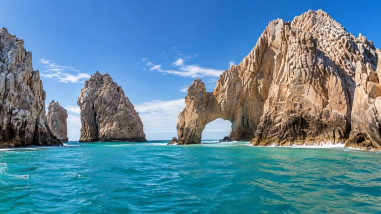 El Arco sea arch at Land’s End in Cabo San Lucas