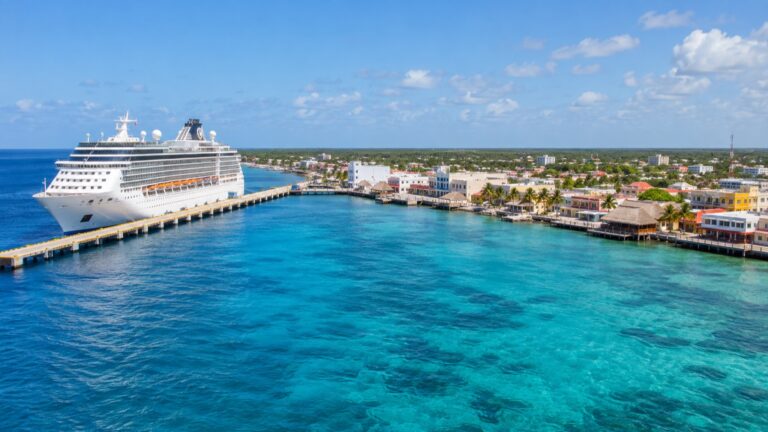 Cruise ship docked beside Cozumel’s turquoise water and San Miguel waterfront