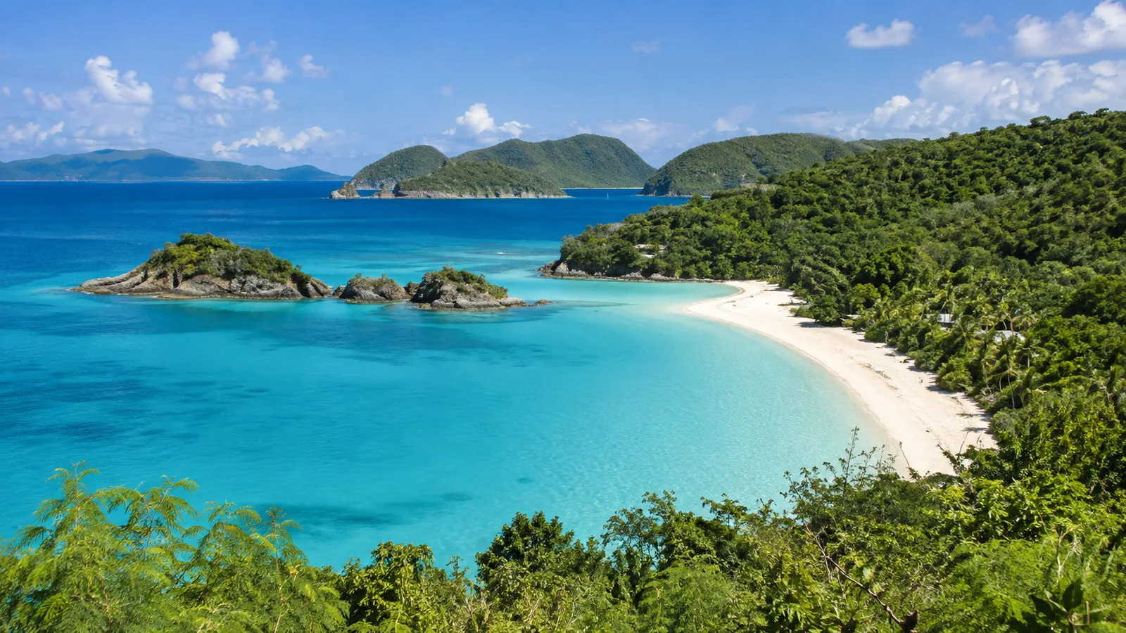 Trunk Bay St John white sand beach and emerald Caribbean water from scenic overlook, no people
