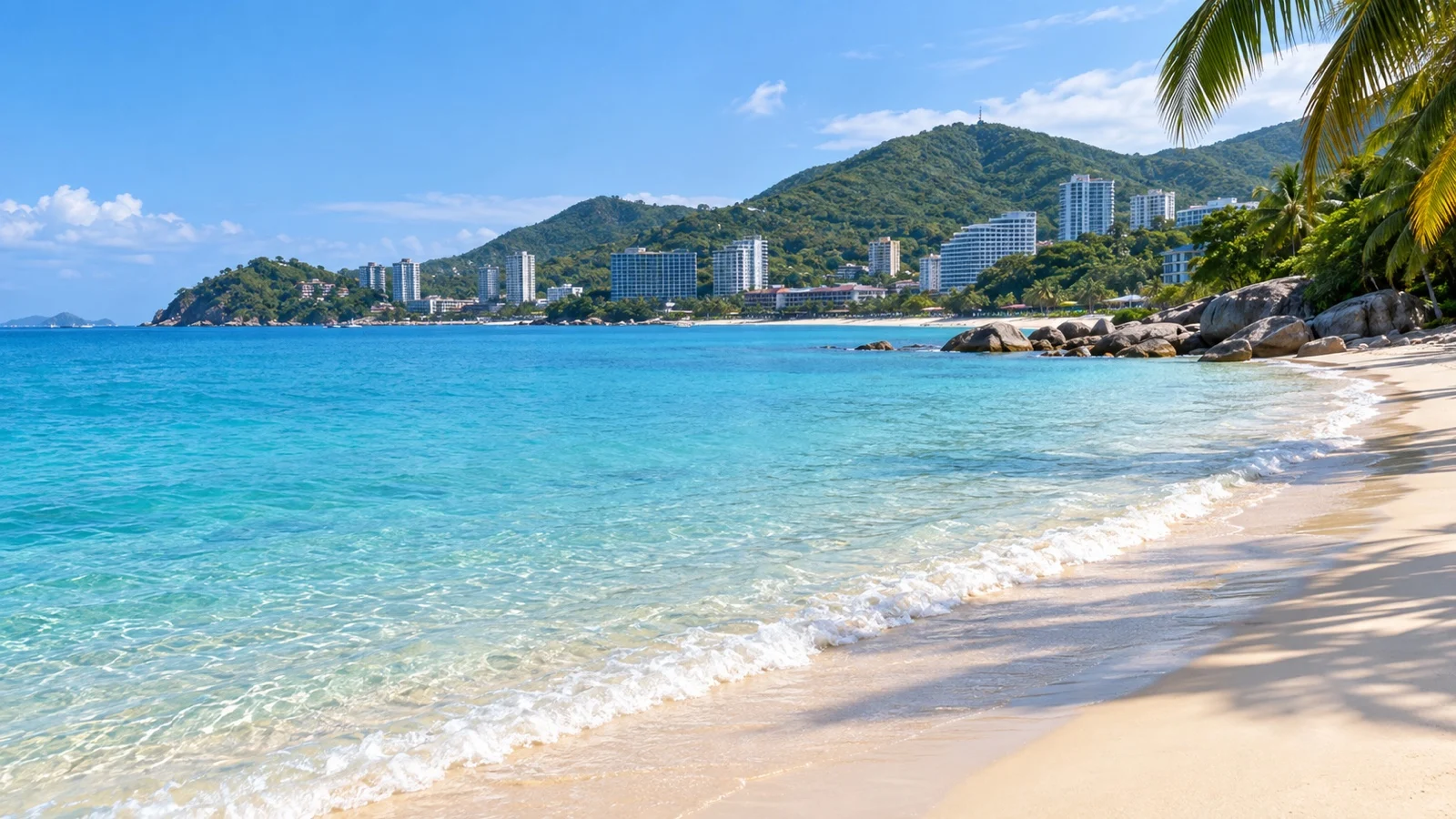 Sheltered Dadonghai Beach in Sanya
