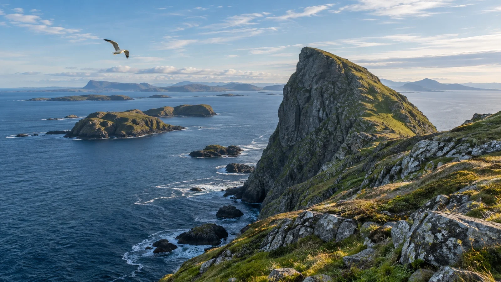Kinnaklova and island hiking