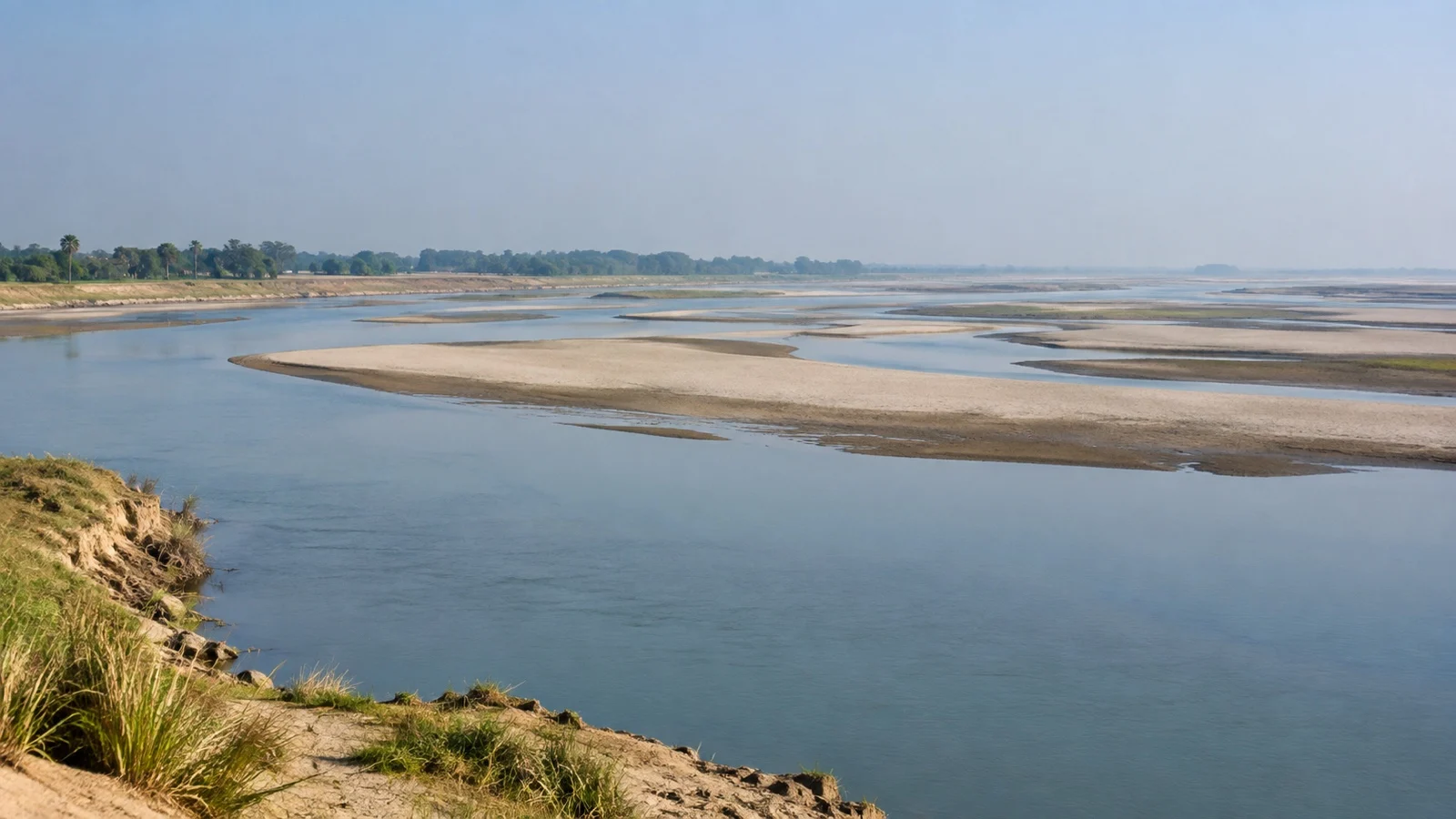 Sandbars and shallow channels on a Ganges river cruise route