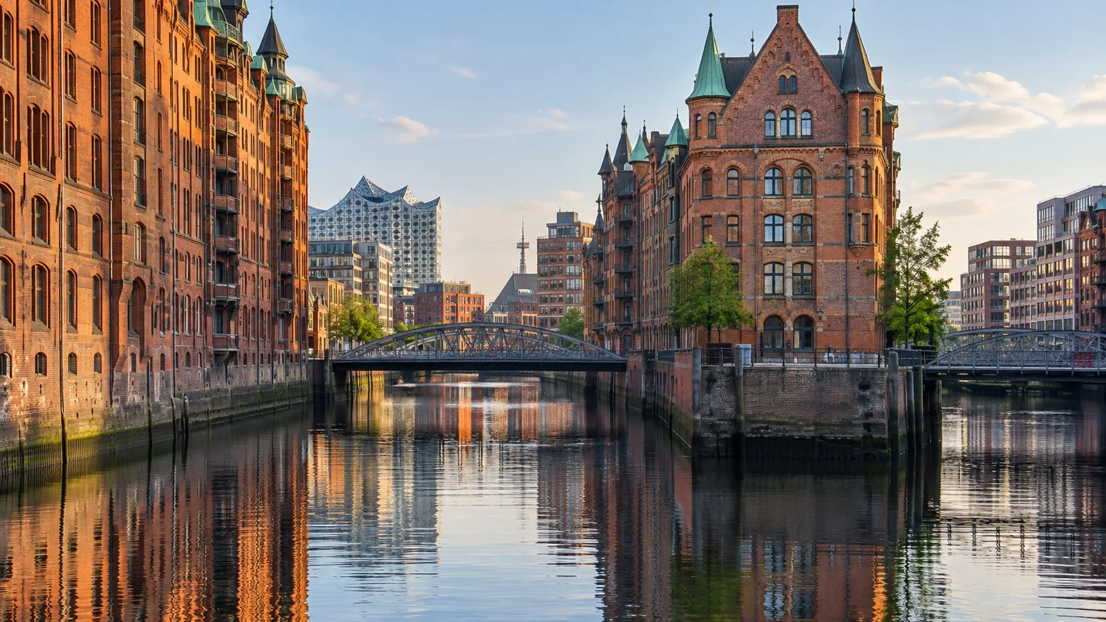 HafenCity and Speicherstadt canal in Hamburg