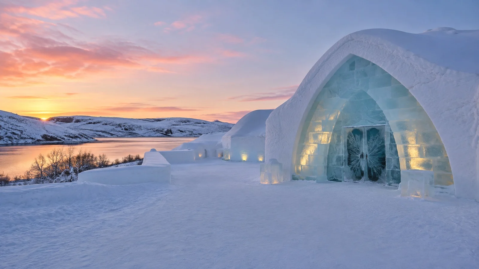 Snowhotel Kirkenes ice architecture