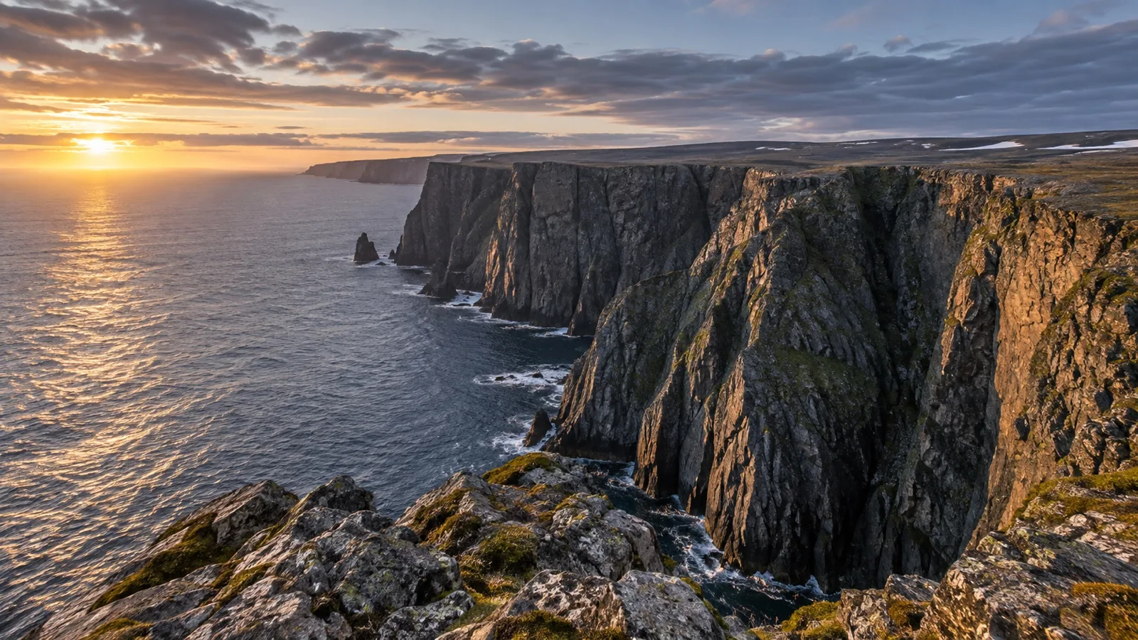 Kinnarodden sea cliffs at Norway’s northern edge