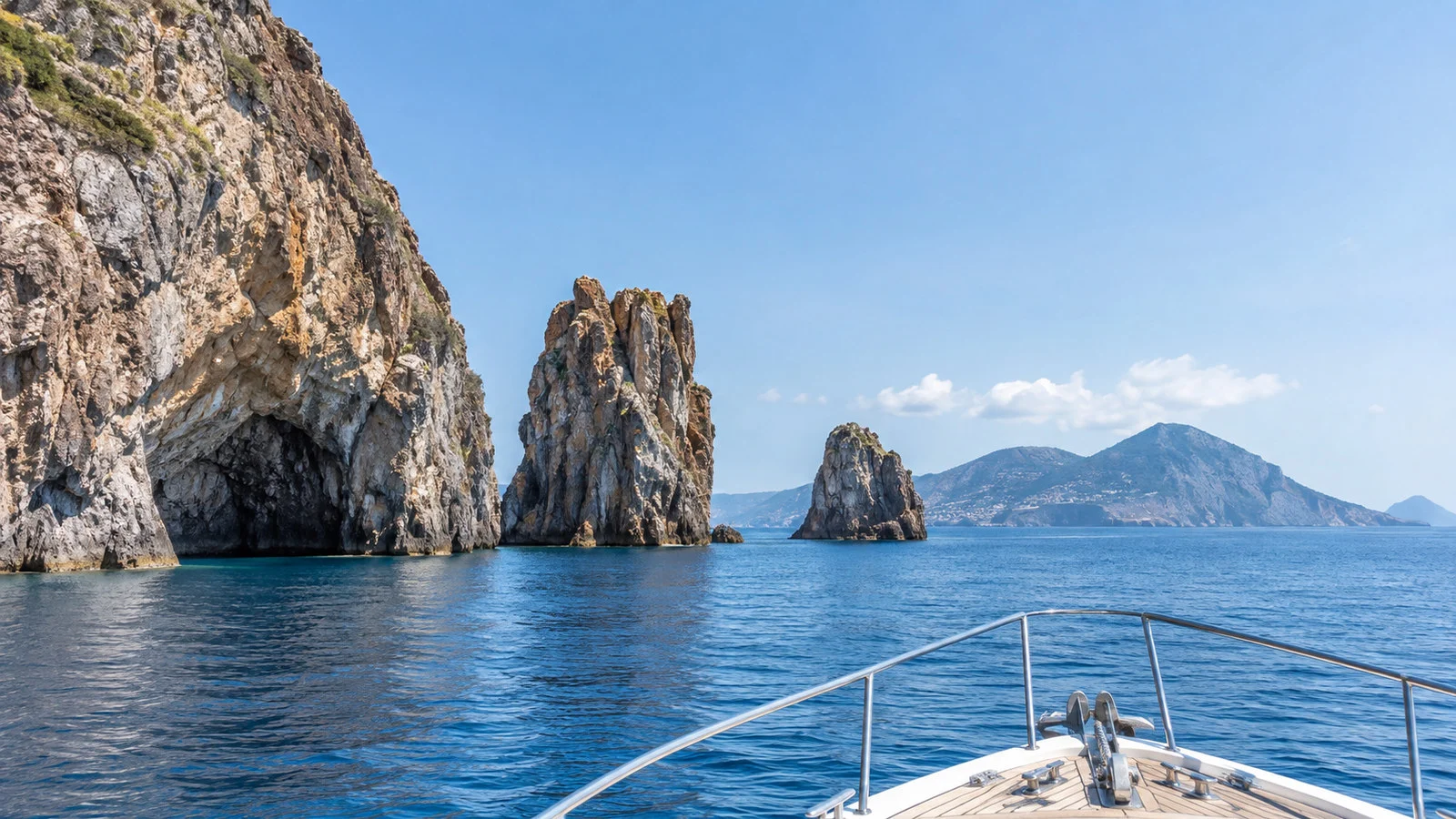 Boat trips and other islands
