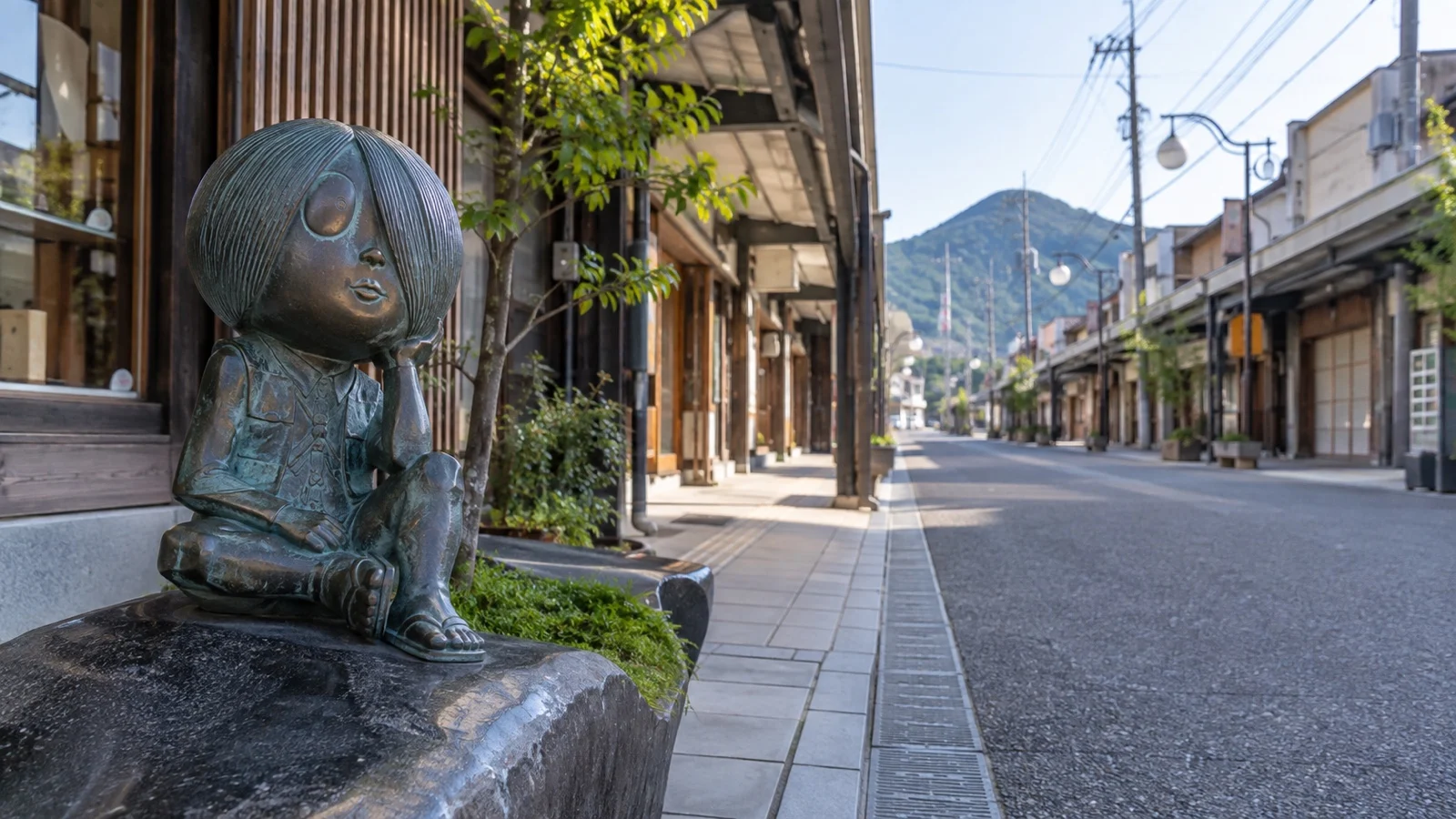Yokai bronze sculpture on Mizuki Shigeru Road
