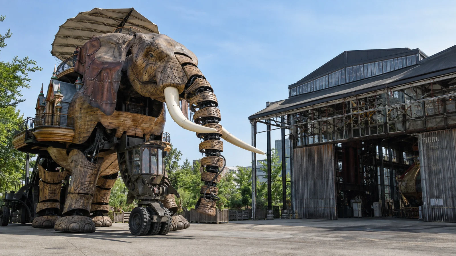 Les Machines de l'Île mechanical elephant outside its Nantes workshop