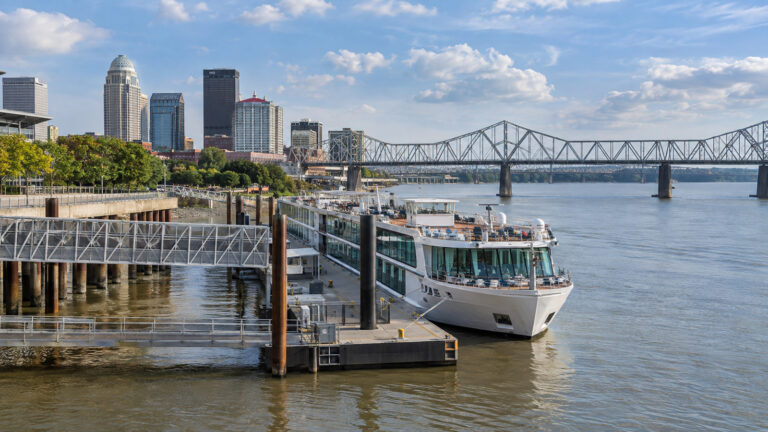 Louisville river cruise wharf on the Ohio River