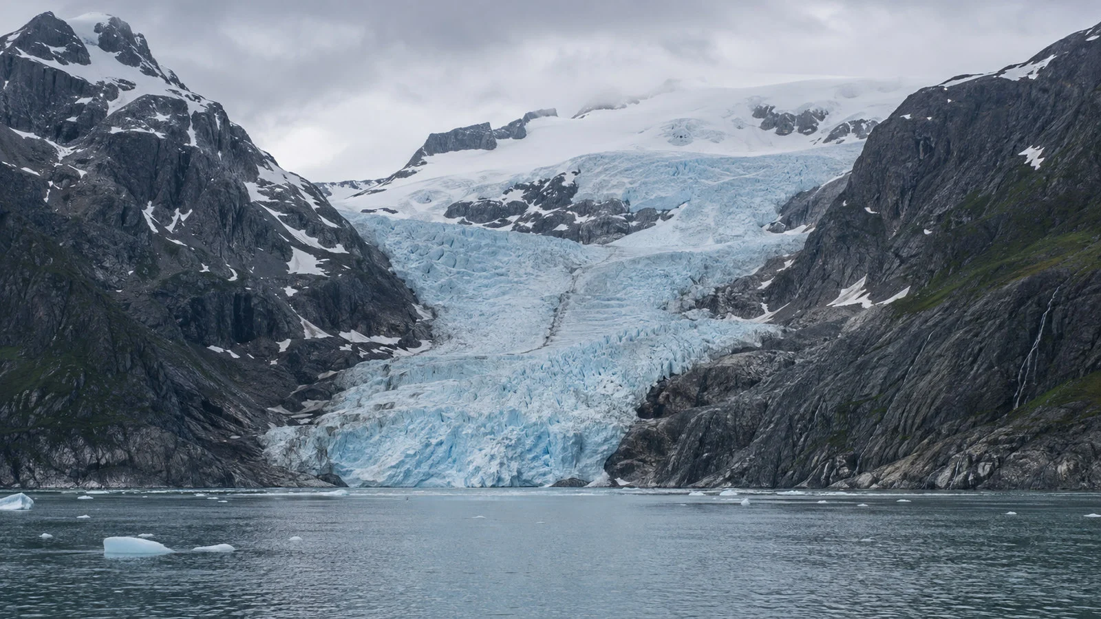 Jøkelfjordbreen ice descending toward Jøkelfjord from Øksfjordjøkelen