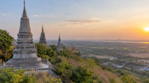 Featured image for Oudong River Cruise Excursion Guide: Stupas, Steps and Transfers