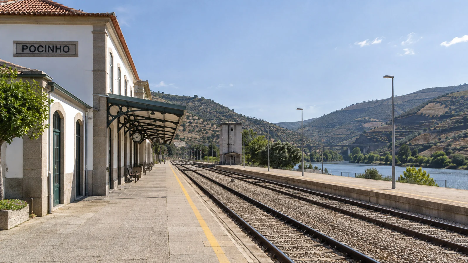 Pocinho railway station
