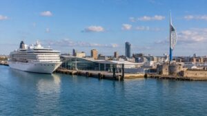 Featured image for 18 Best Hotels Near Portsmouth Cruise Port (2026)