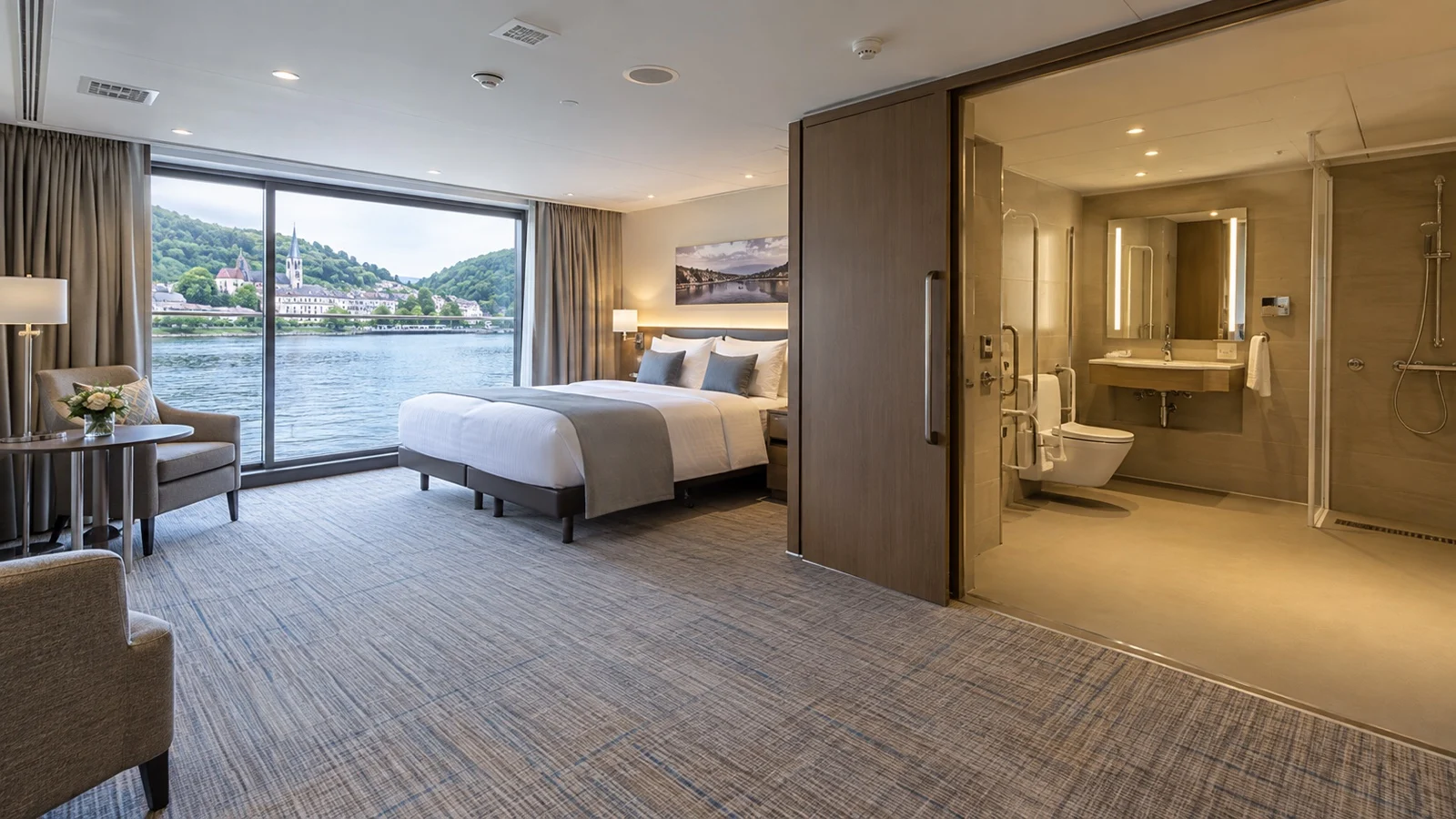 Accessible river cruise cabin with clear floor space