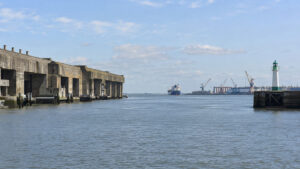 Featured image for Saint-Nazaire River Cruise Port: Paimboeuf, Liners and Shipyards