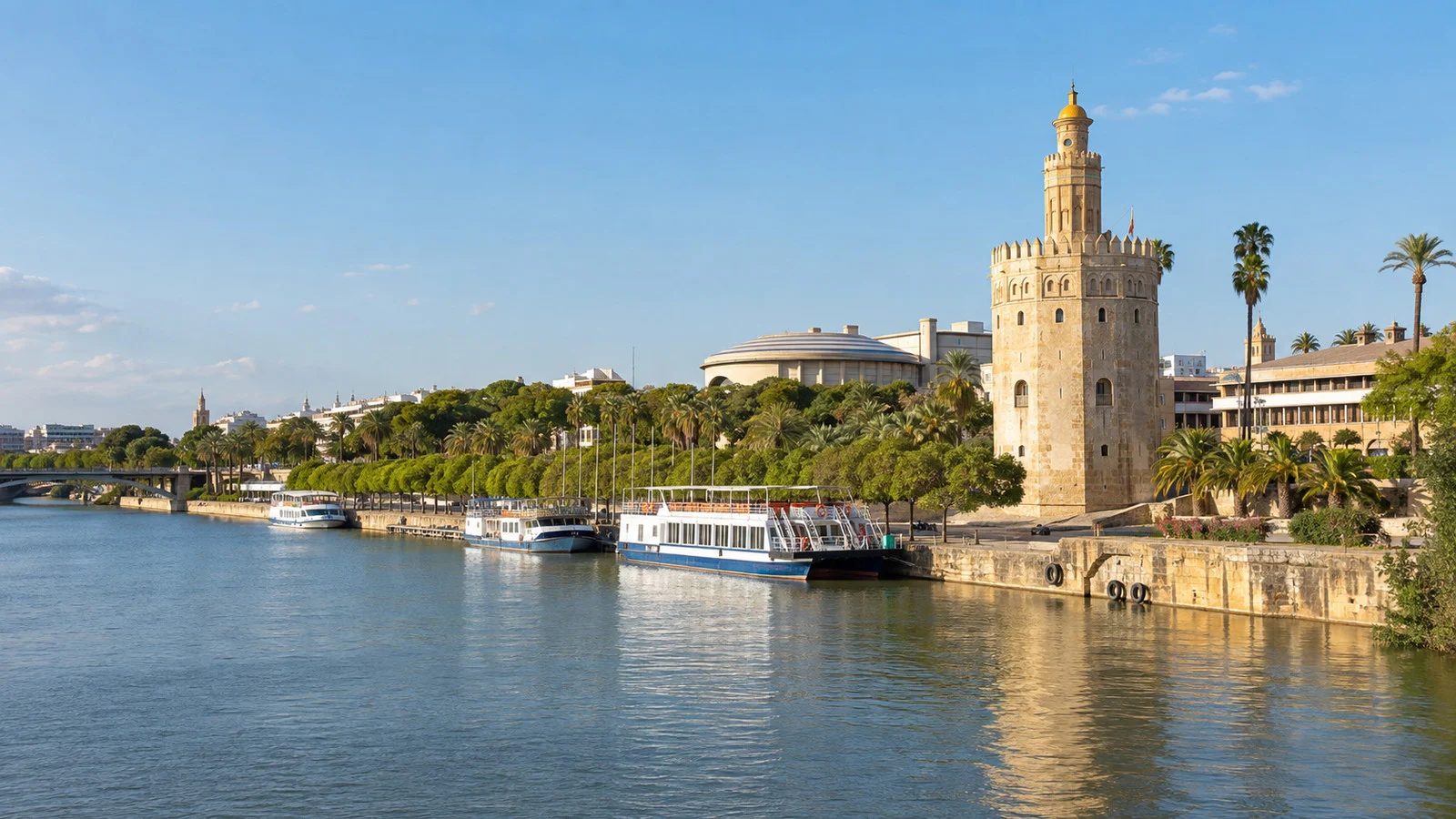 Torre del Oro beside the Guadalquivir