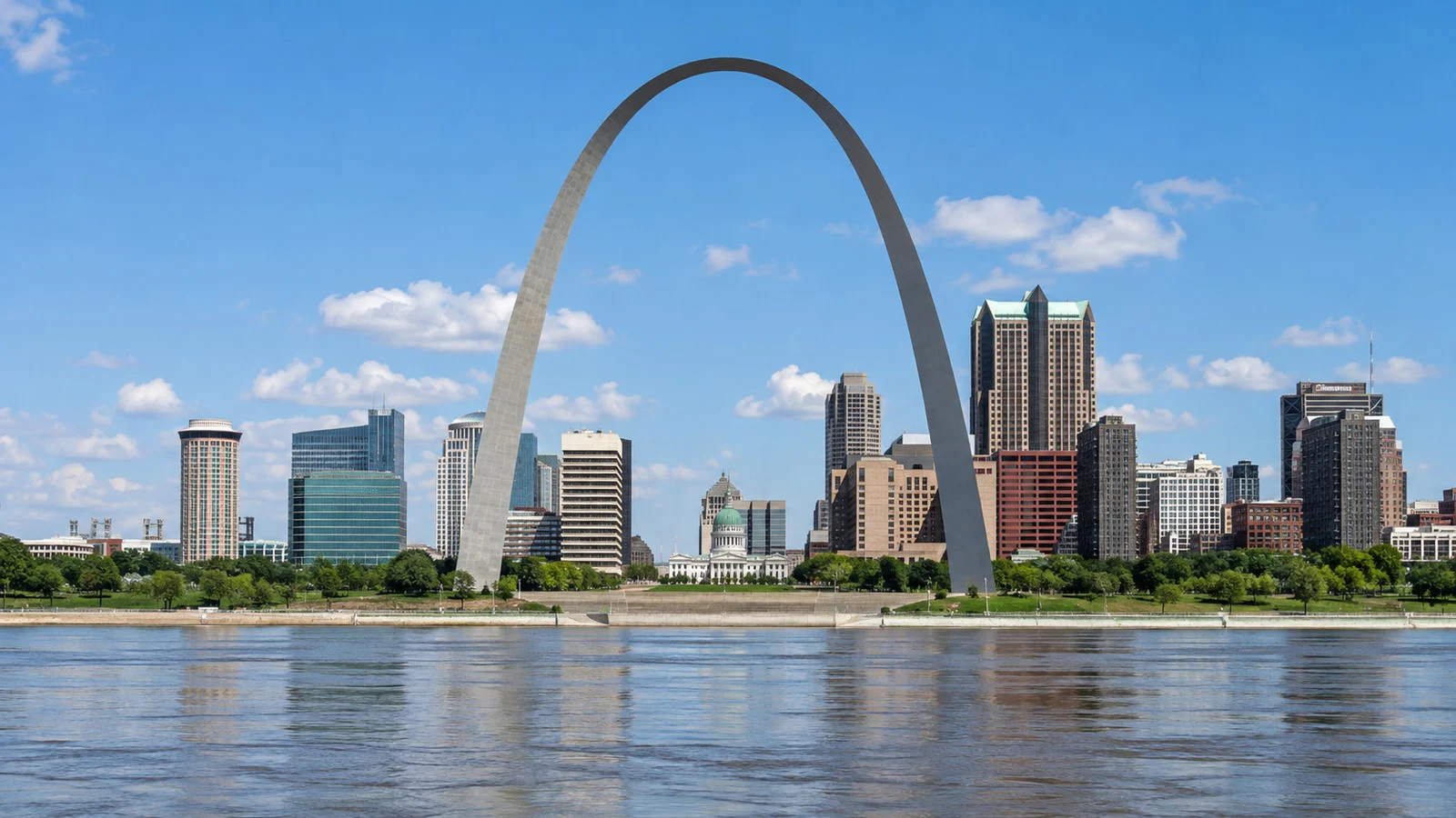 Gateway Arch above the St. Louis downtown levee