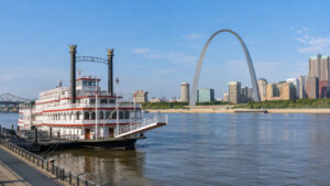Featured image for St. Louis River Cruise Port: Downtown Levee, Gateway Arch and Alton Guide