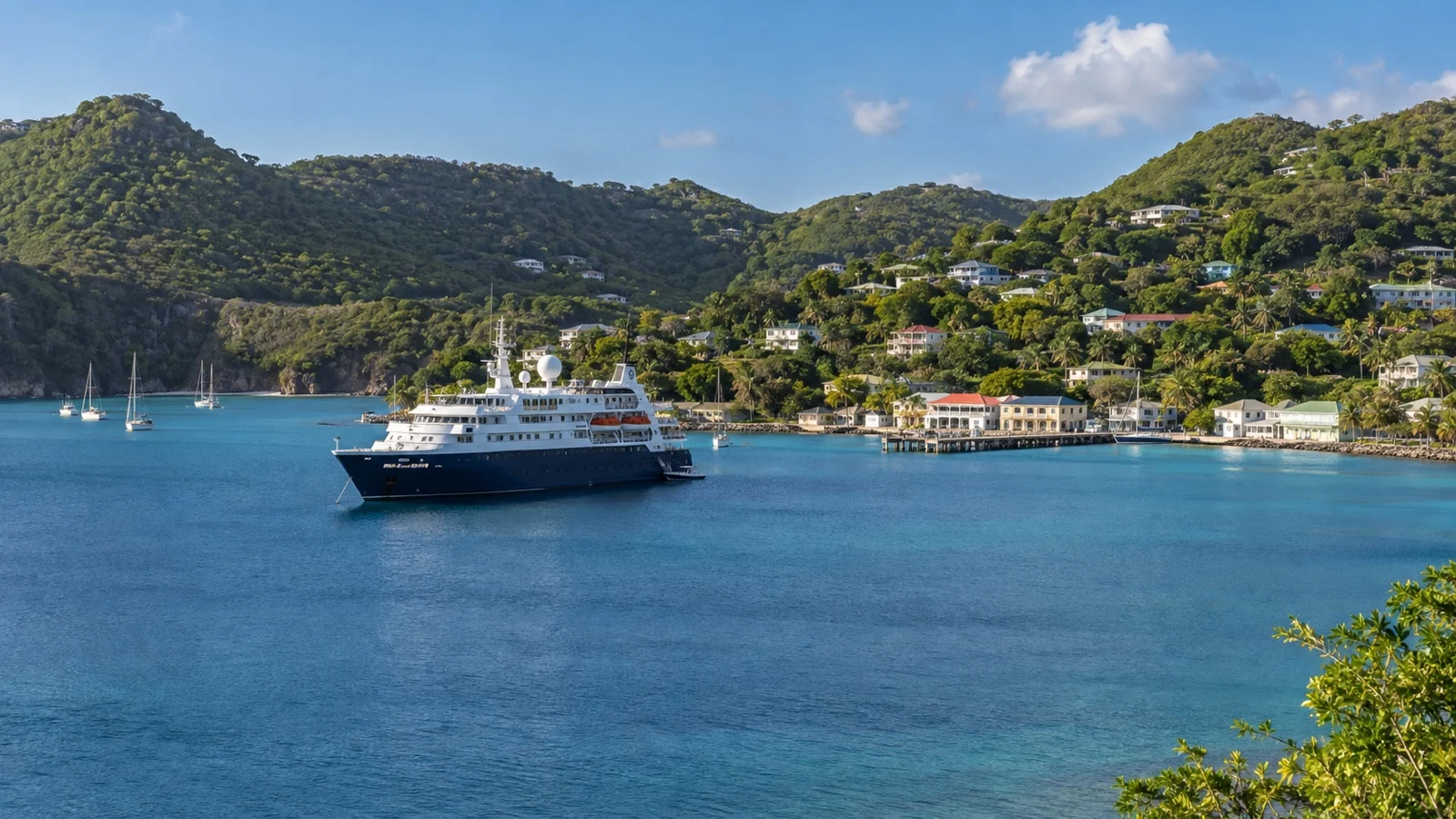 Mayreau Salt Whistle Bay beach cruise stop