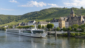 Featured image for Traben-Trarbach River Cruise Port: Two Banks, Wine Cellars and Moselle Views