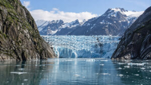 Featured image for Tracy Arm Scenic Cruising Guide: 2026 Routes and Glacier Views
