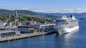 Featured image for Trondheim Cruise Port: Berths, Cathedral & Bakklandet