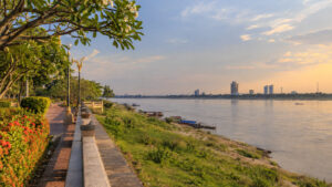 Featured image for Vientiane River Cruise Port: Pak Lay Transfer and City Guide
