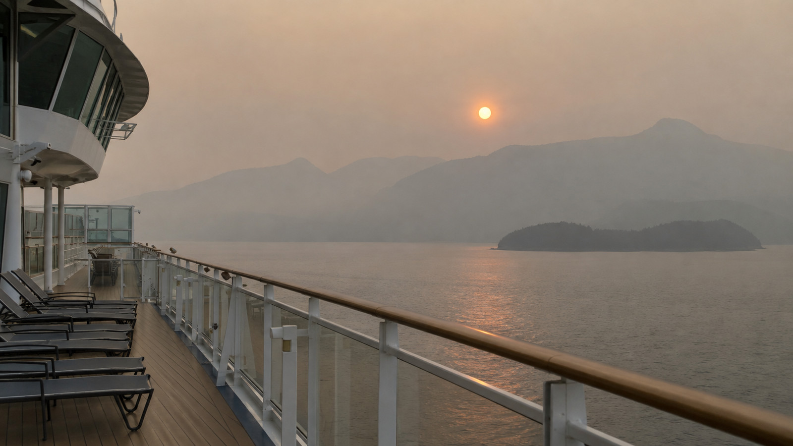 Hazy view from an empty cruise ship deck during a smoke episode